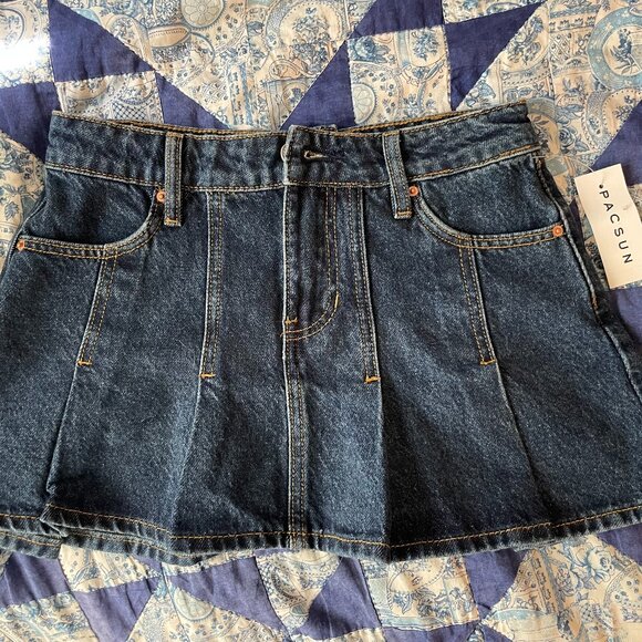 PacSun Dresses & Skirts - PacSun Pleated Jean Skirt